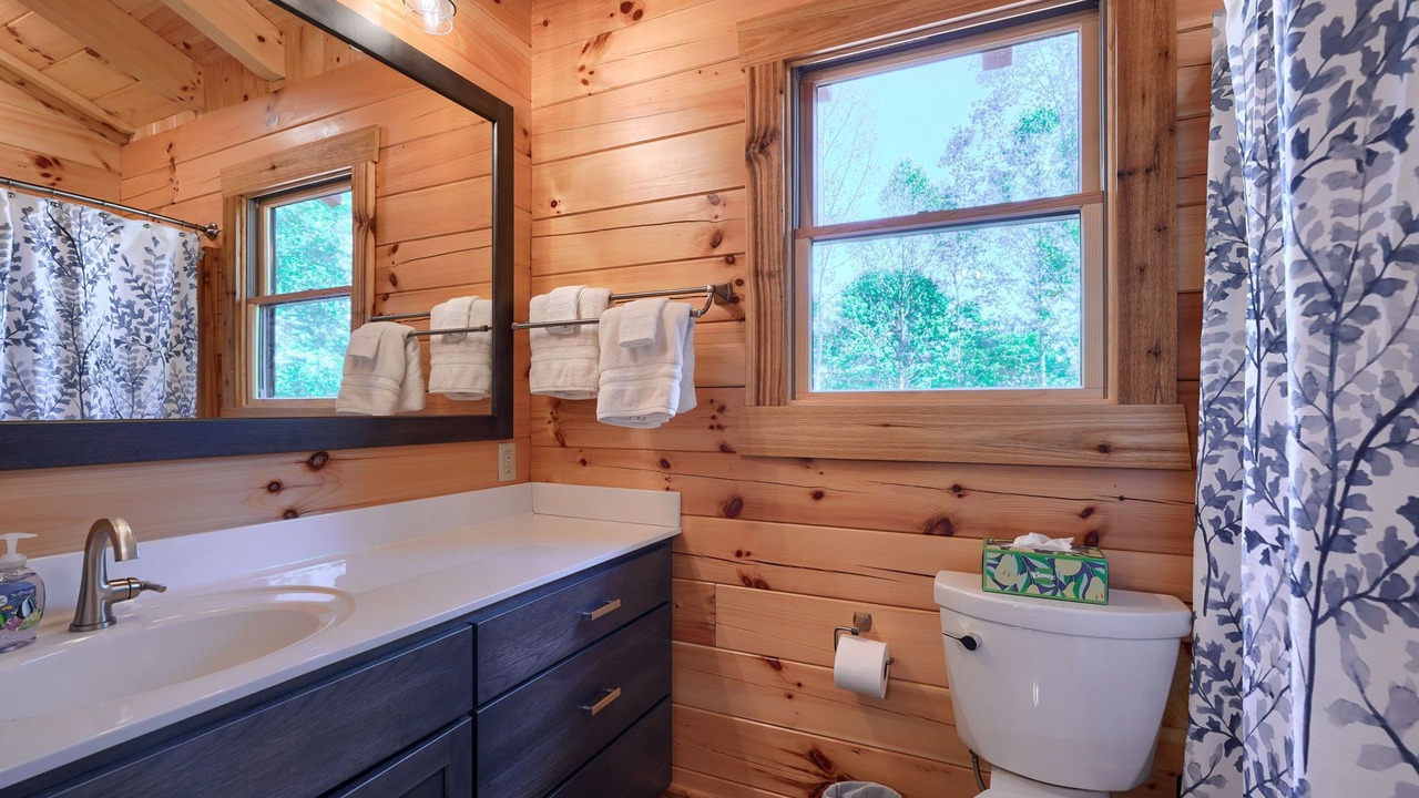 Photo of Bathroom in Logan