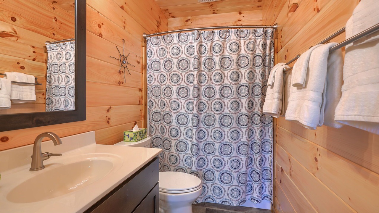 Photo of Bathroom in Logan