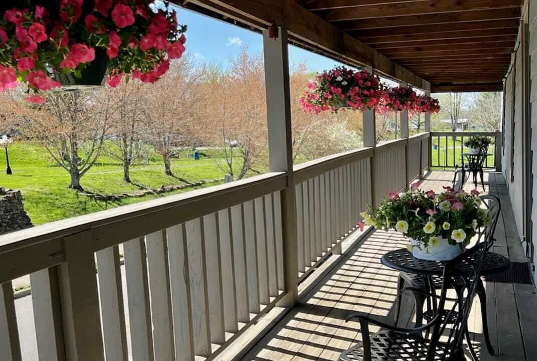 Photo of Patio Balcony in Alto Pass