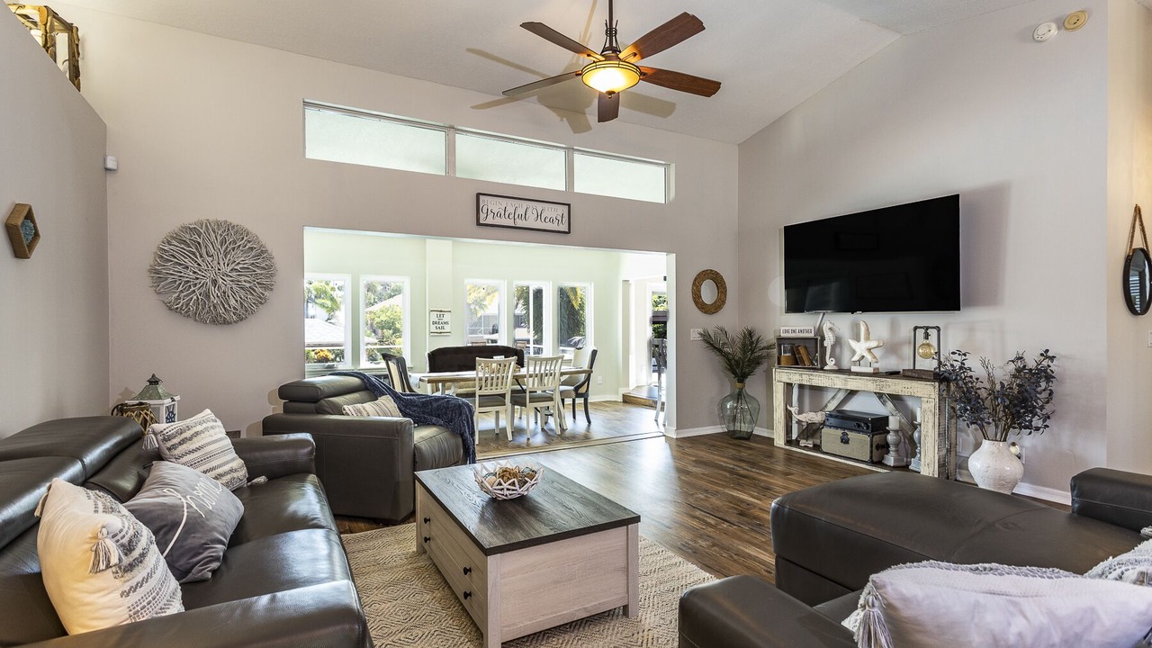 Photo of Livingroom in Palm Harbor