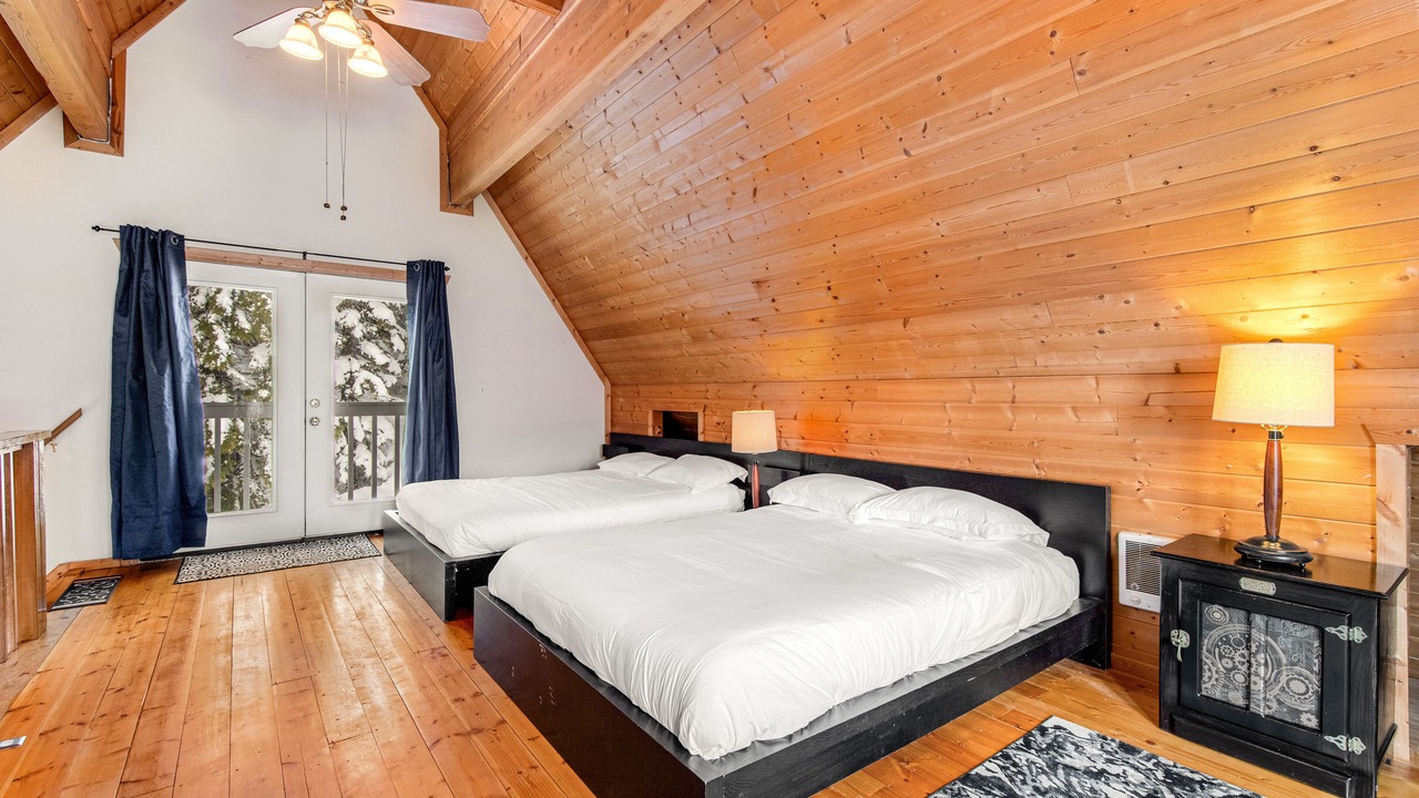 Photo of Bedroom in Snoqualmie Pass