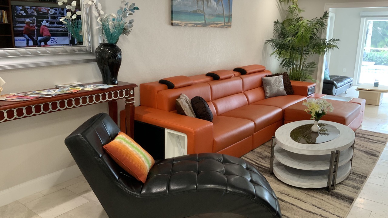 Photo of Livingroom in Trailer Estates