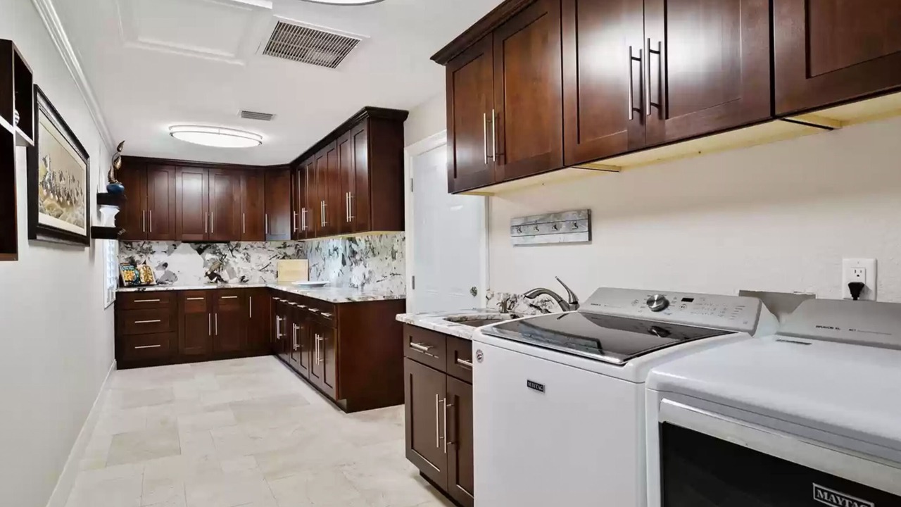 Photo of Kitchen in Trailer Estates