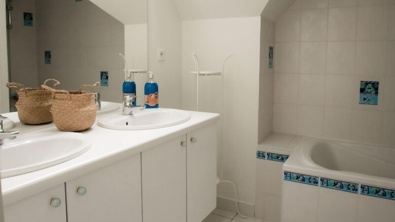 Photo of Bathroom in Saint-Dye-sur-Loire