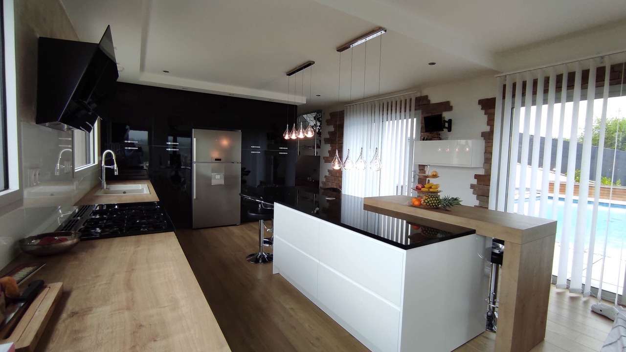 Photo of Kitchen in Theize