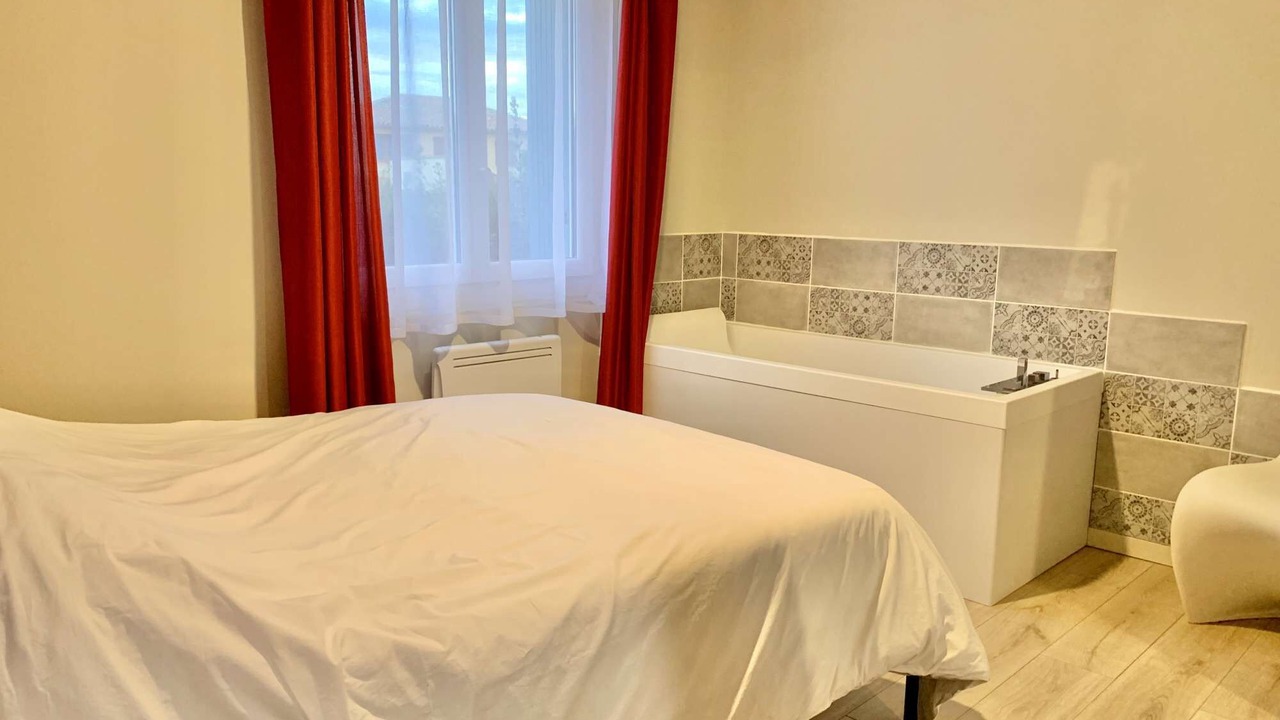 Photo of Bedroom in Gignac