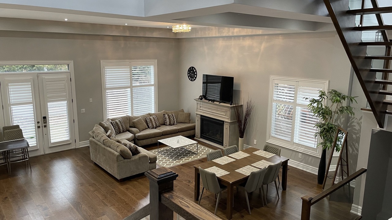 Photo of Livingroom in Pickering