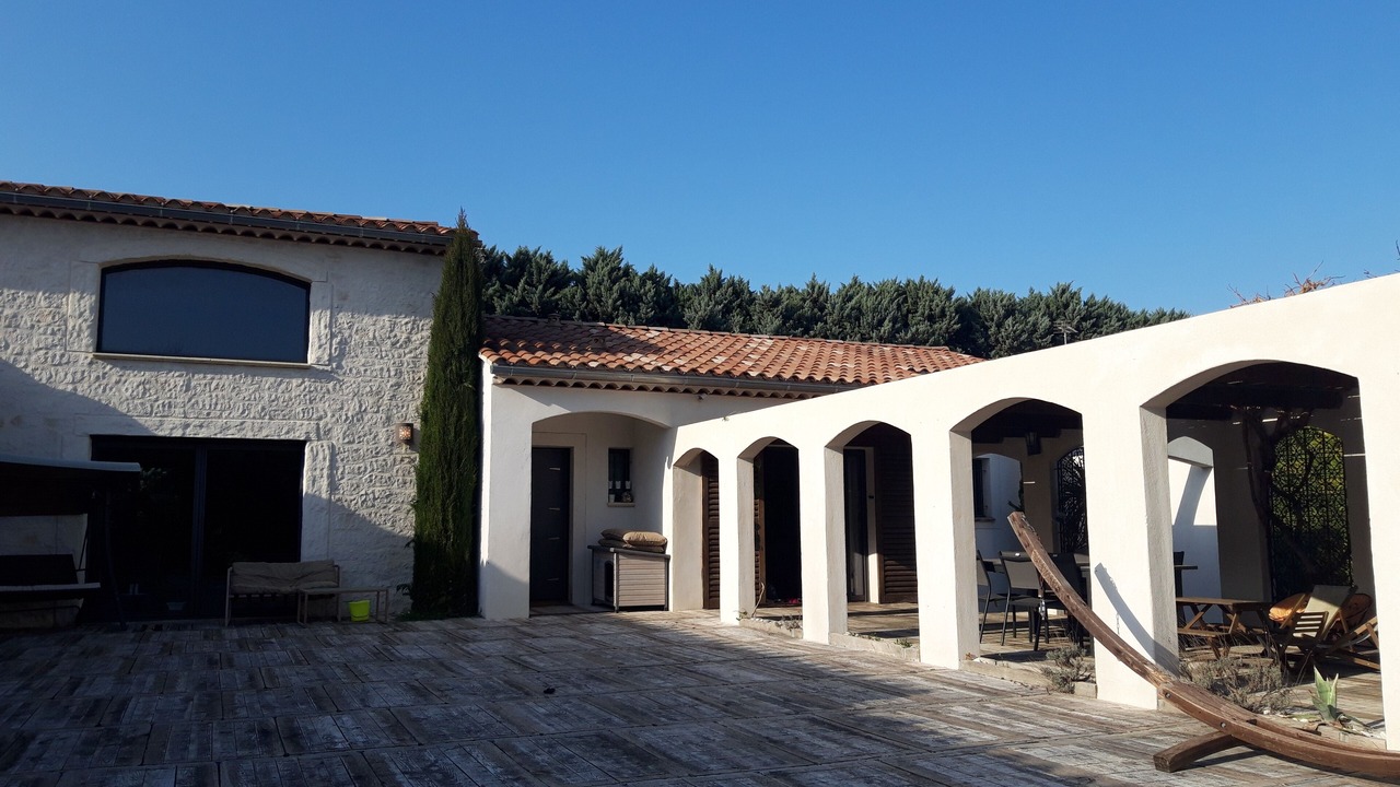 Photo of Patio Balcony in Pernes-les-Fontaines