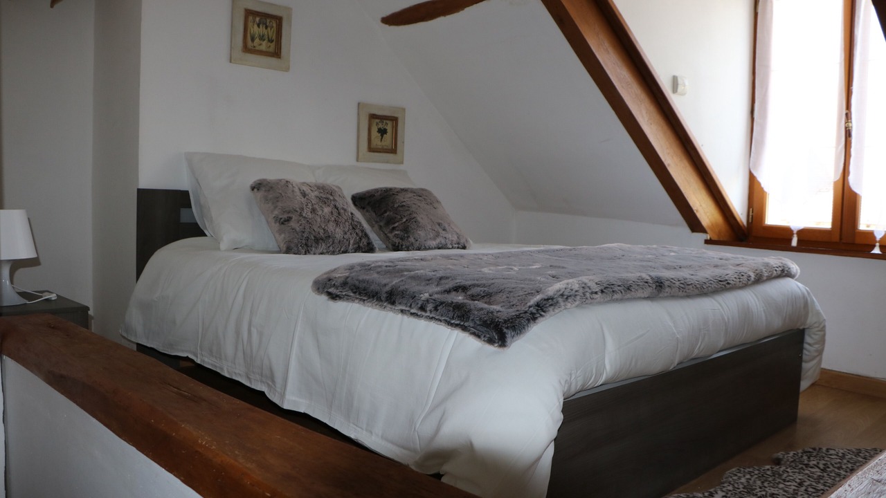 Photo of Bedroom in Larchant