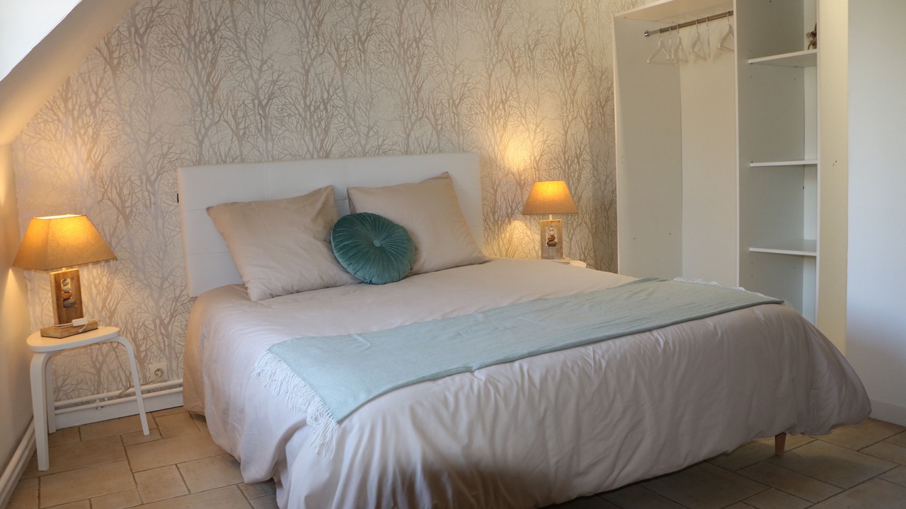 Photo of Bedroom in Larchant