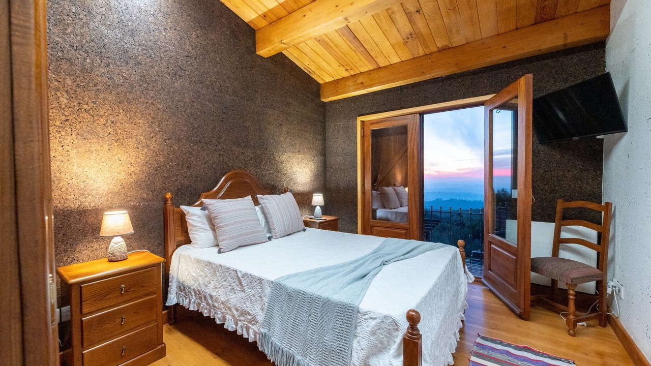 Photo of Bedroom in Figueiro dos Vinhos