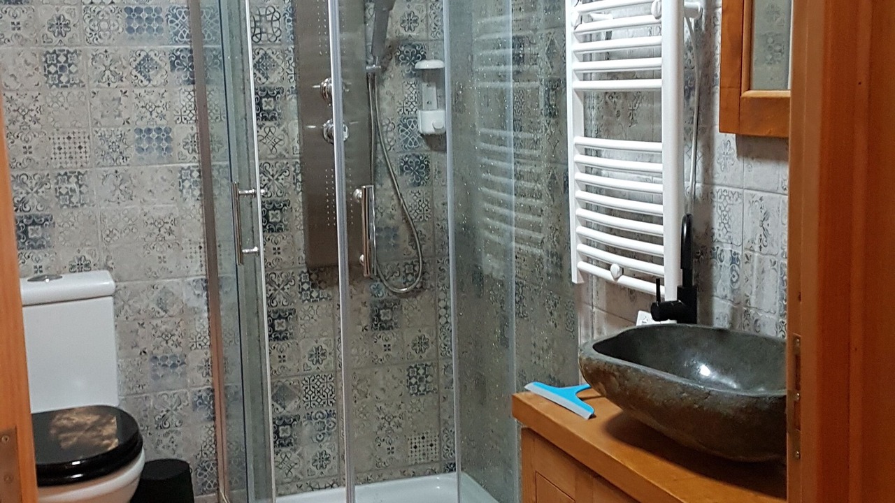 Photo of Bathroom in Figueiro dos Vinhos