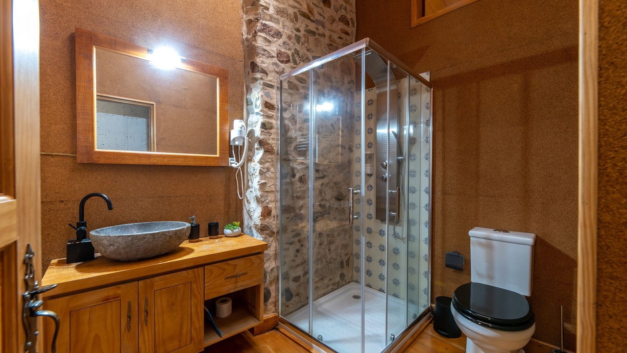 Photo of Bathroom in Figueiro dos Vinhos