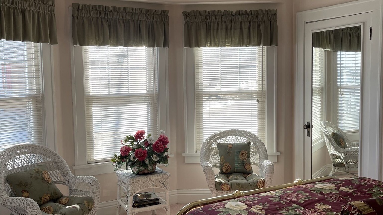 Photo of Bedroom in Black Wolf