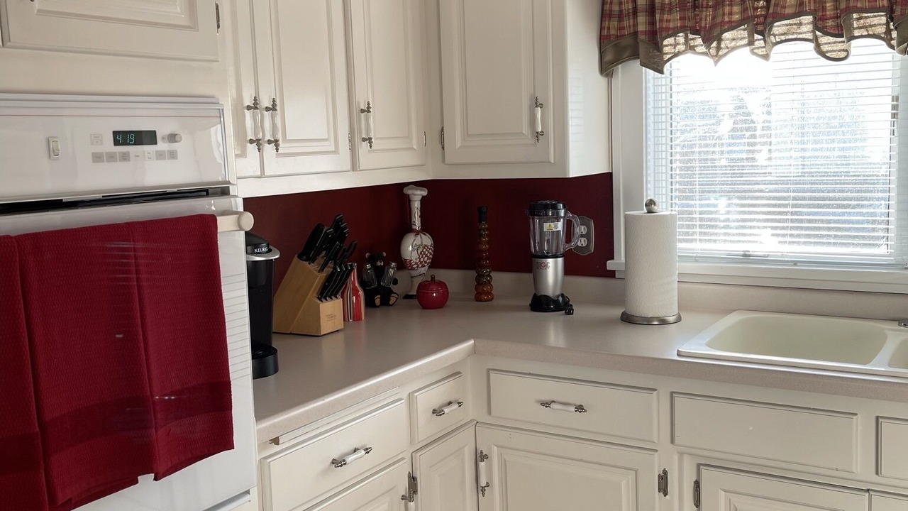 Photo of Kitchen in Black Wolf