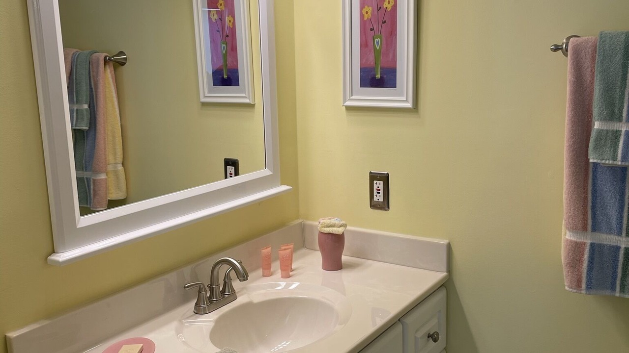 Photo of Bathroom in Black Wolf
