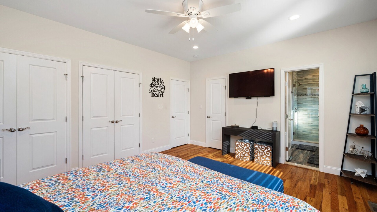 Photo of Bedroom in Greenport West