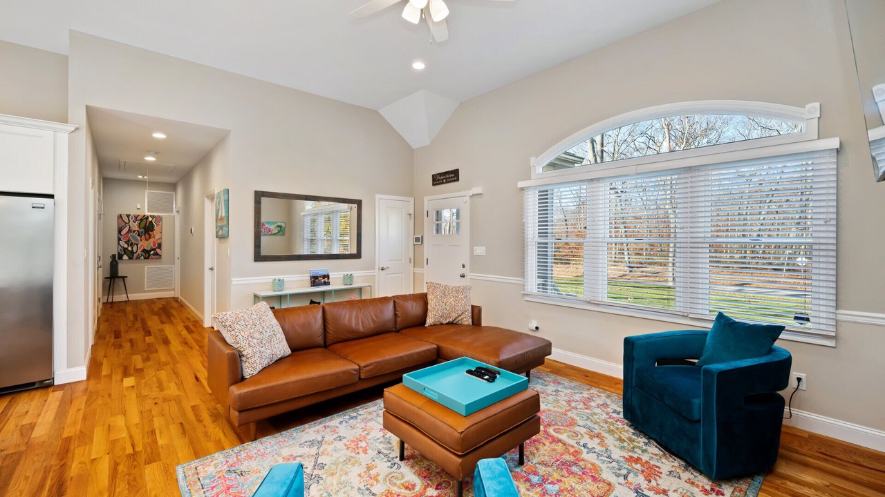 Photo of Livingroom in Greenport West