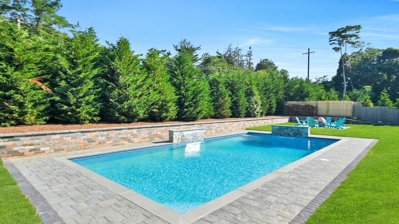 Photo of Outdoor in Greenport West