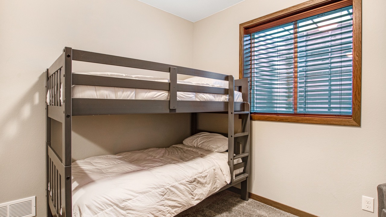 Photo of Bedroom in Arkdale