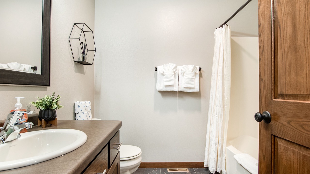 Photo of Bathroom in Arkdale