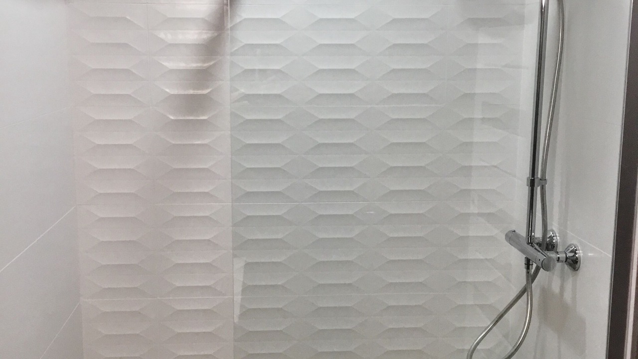 Photo of Bathroom in Embrun