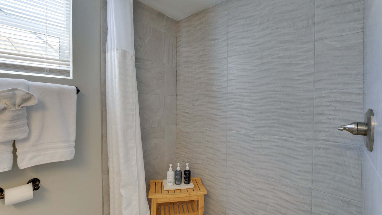 Photo of Bathroom in Indian Beach Sapphire Shores