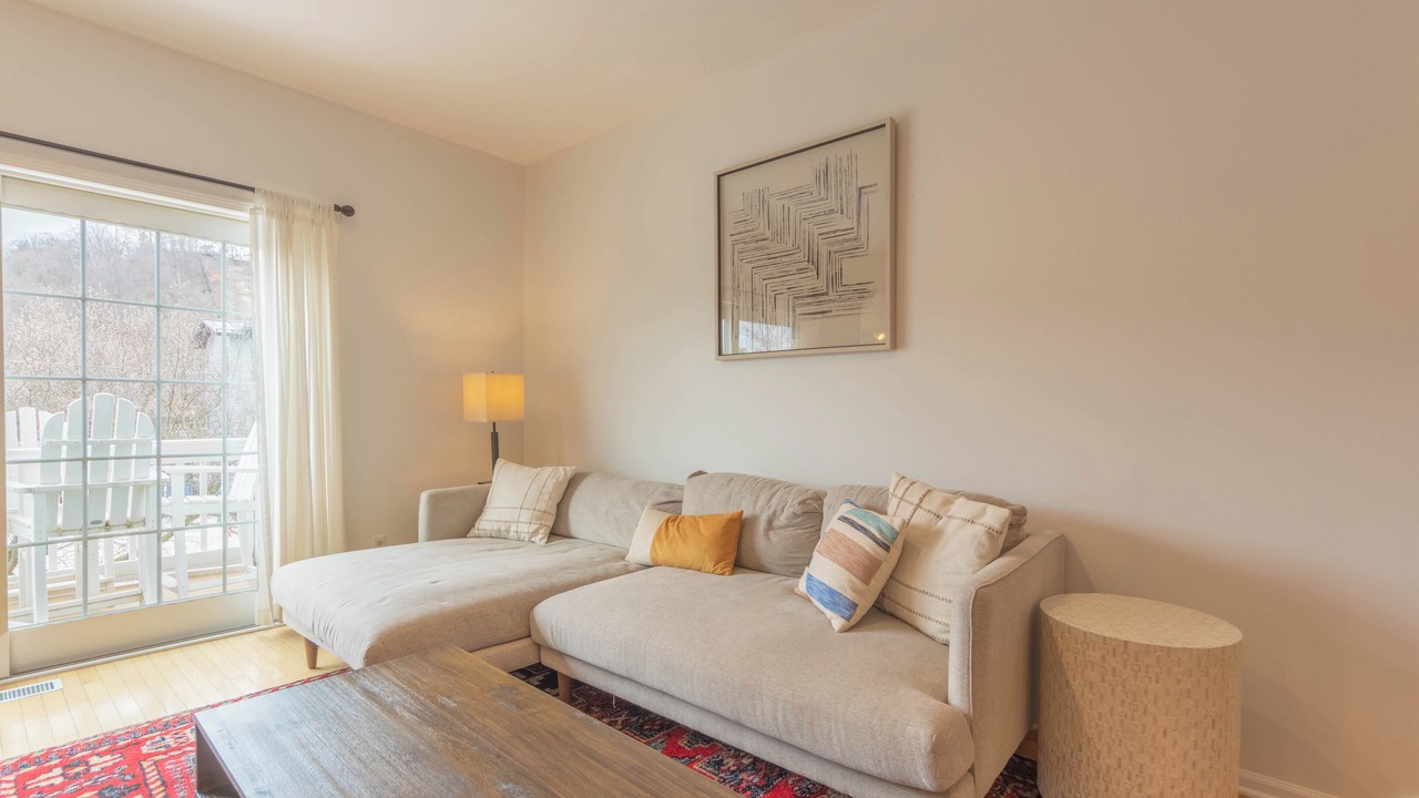 Photo of Livingroom in Saugatuck