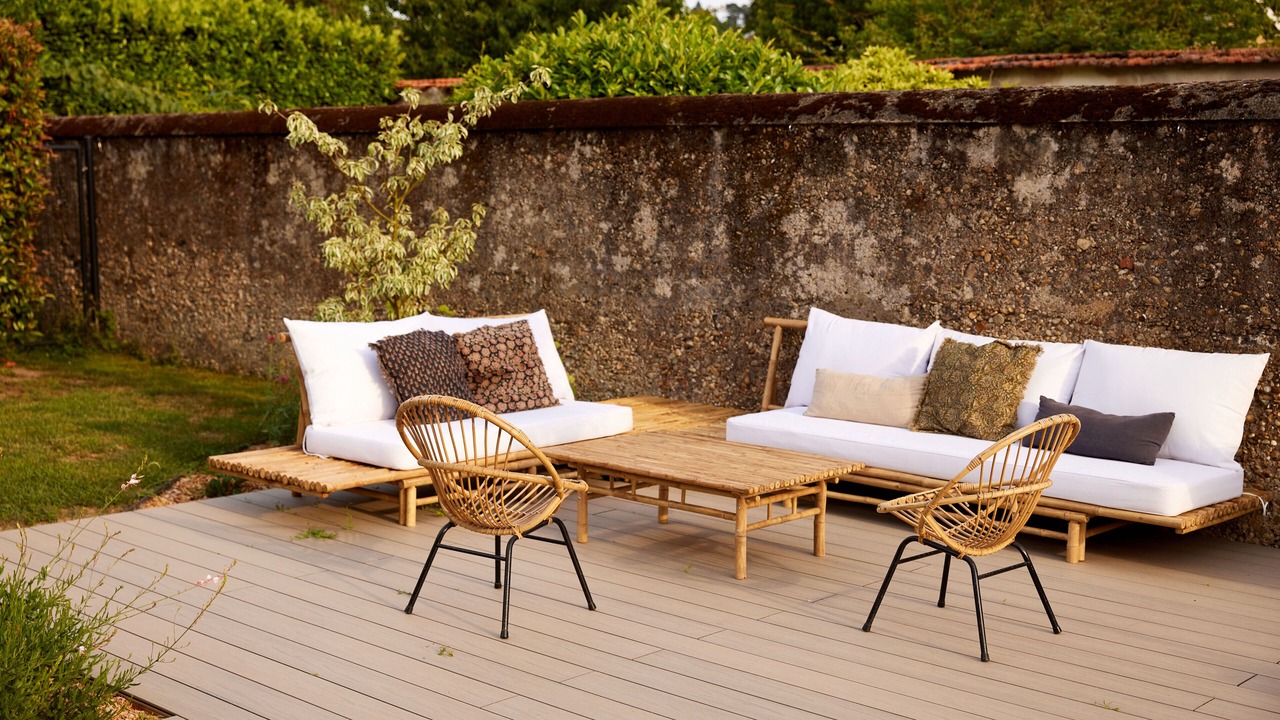 Photo of Patio Balcony in Collonges-au-Mont-d'Or