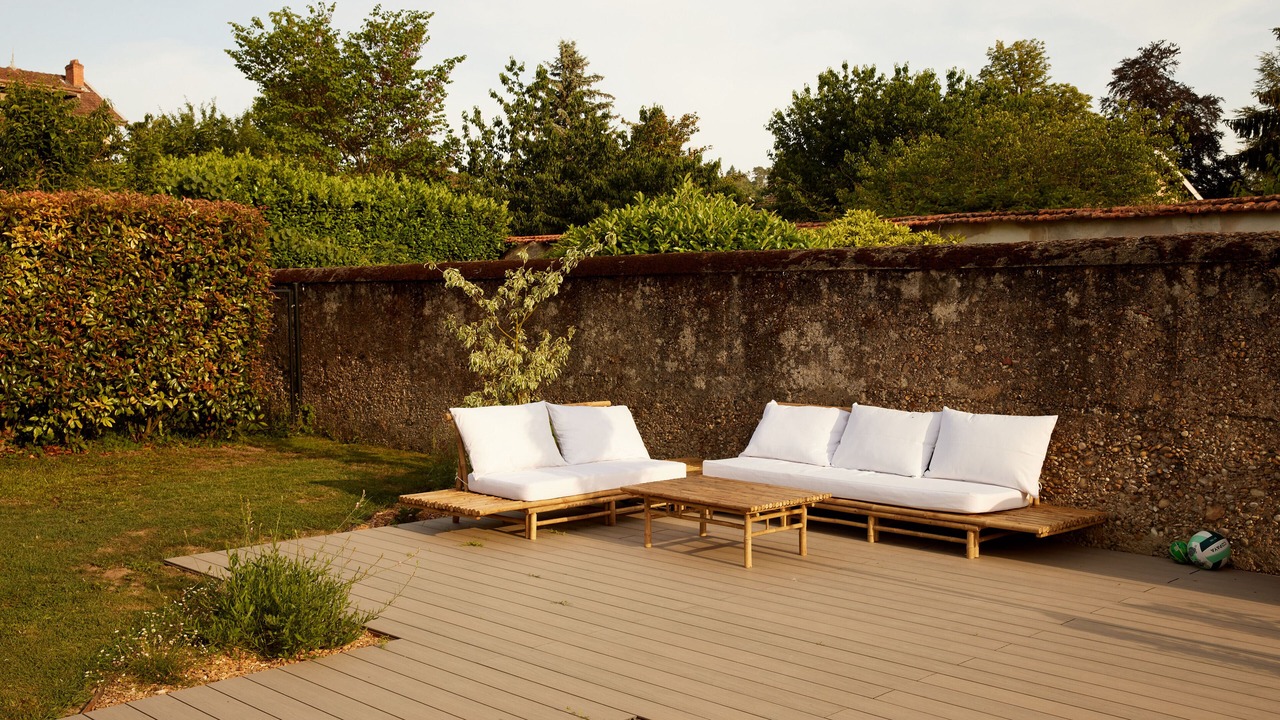 Photo of Patio Balcony in Collonges-au-Mont-d'Or