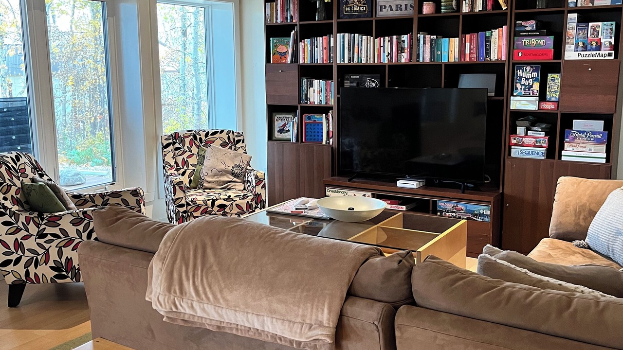 Photo of Livingroom in Division No. 7