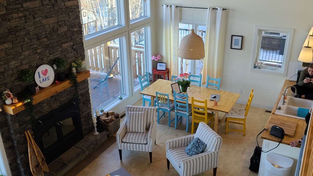 Photo of Livingroom in Division No. 7