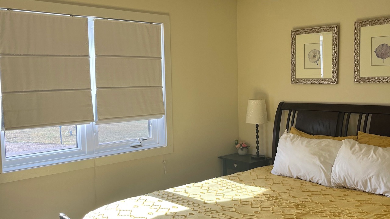 Photo of Bedroom in Division No. 7