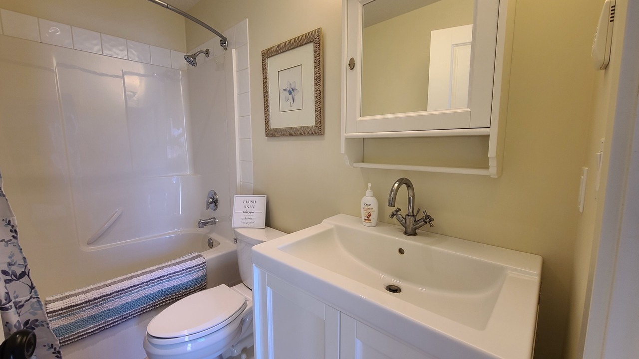 Photo of Bathroom in Division No. 7