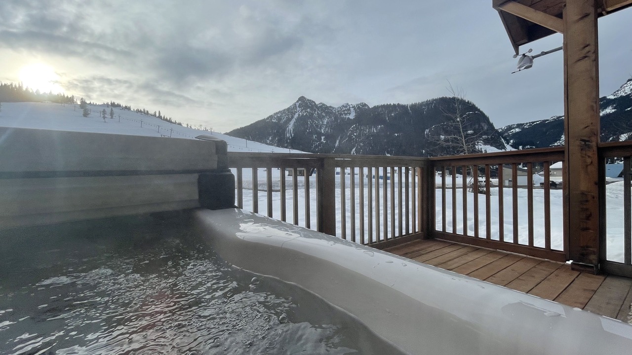 Photo of Others in Snoqualmie Pass