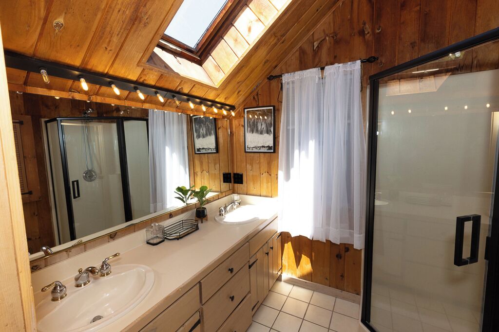 Photo of Bathroom in Old Lyme