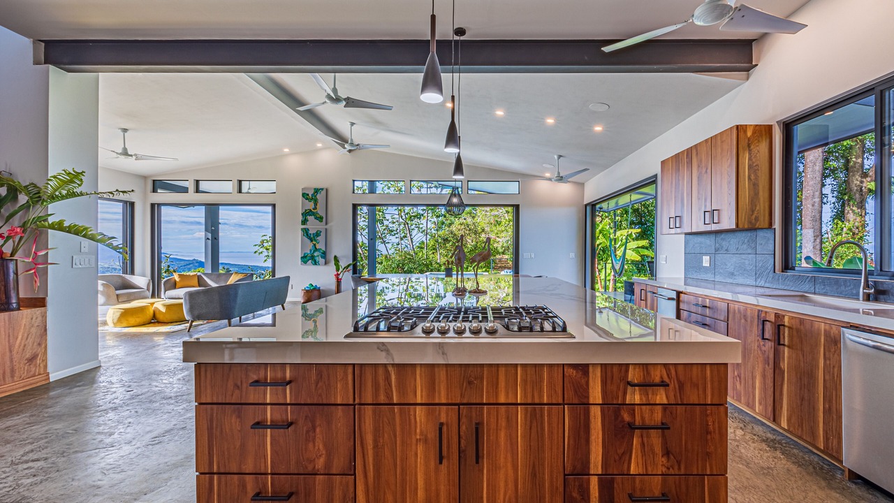 Photo of Kitchen in Portalon