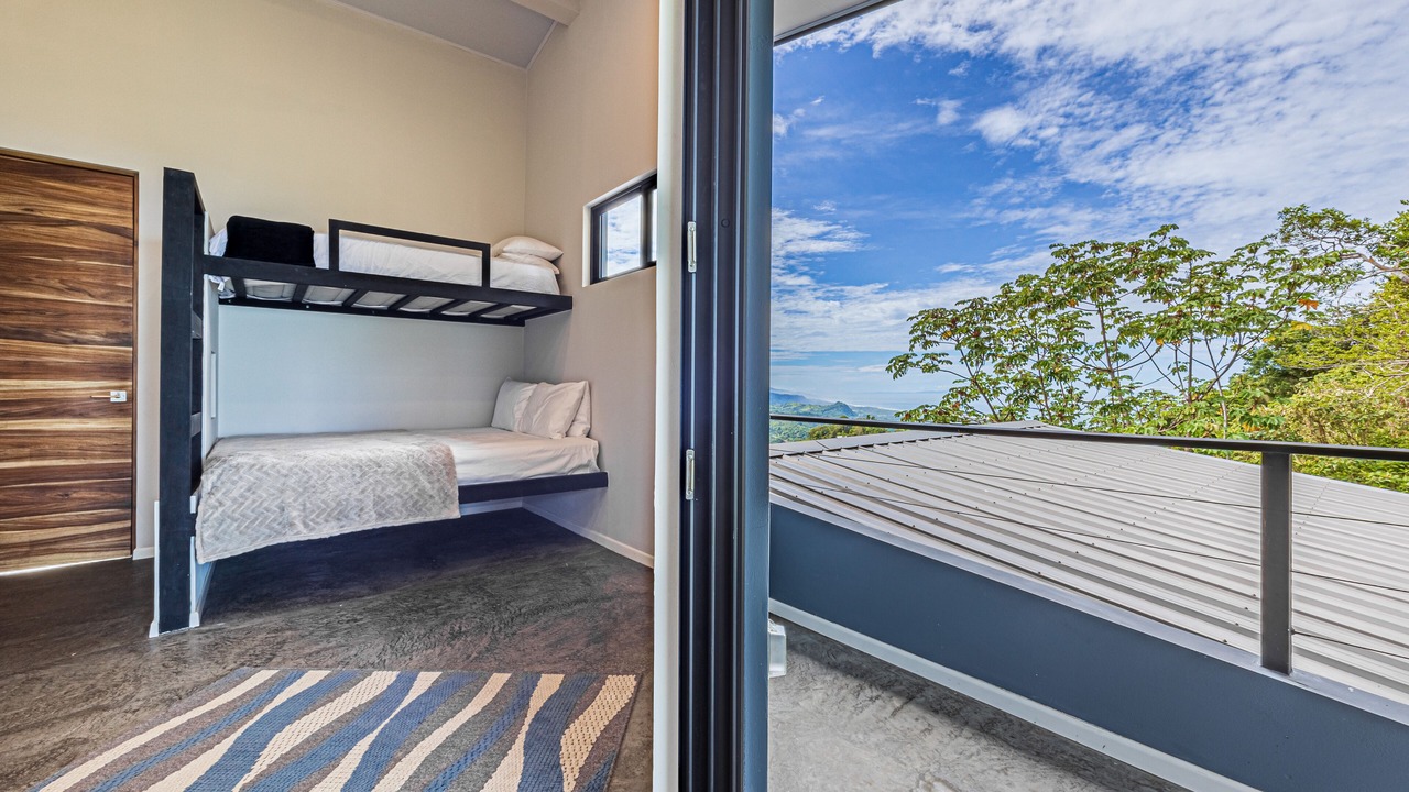 Photo of Bedroom in Portalon