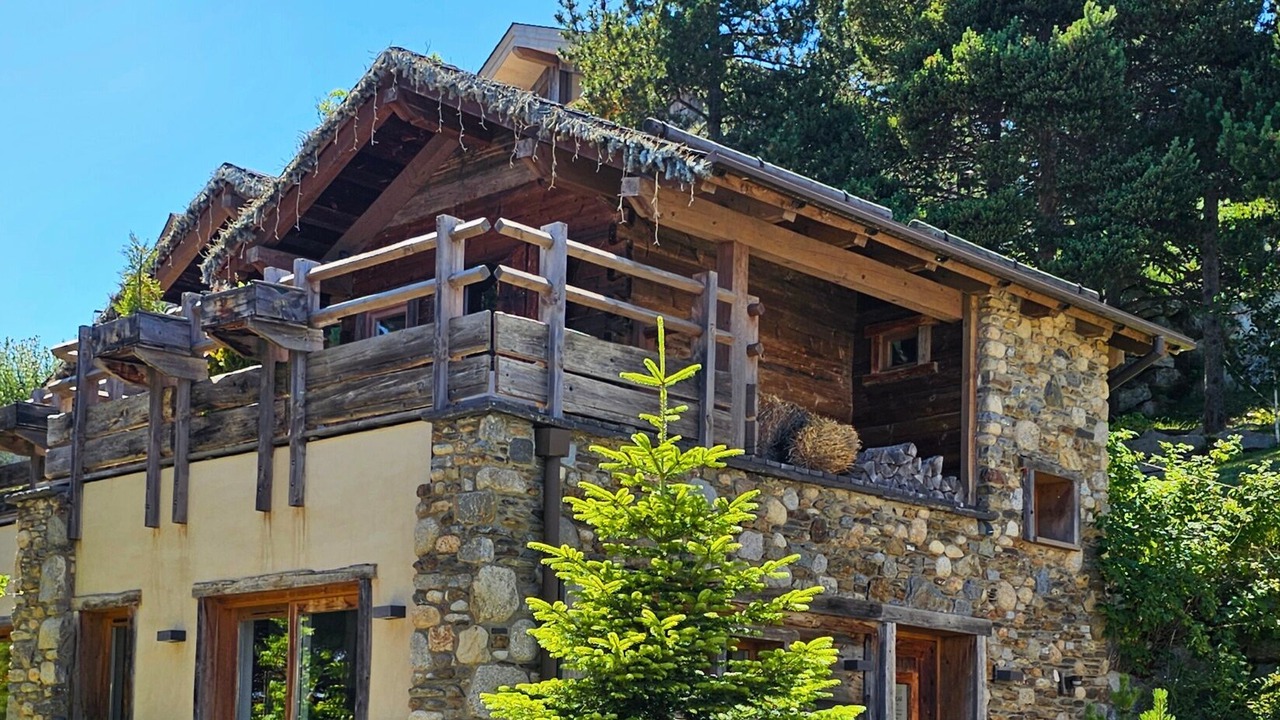 Photo of Outdoor in Superbolquere