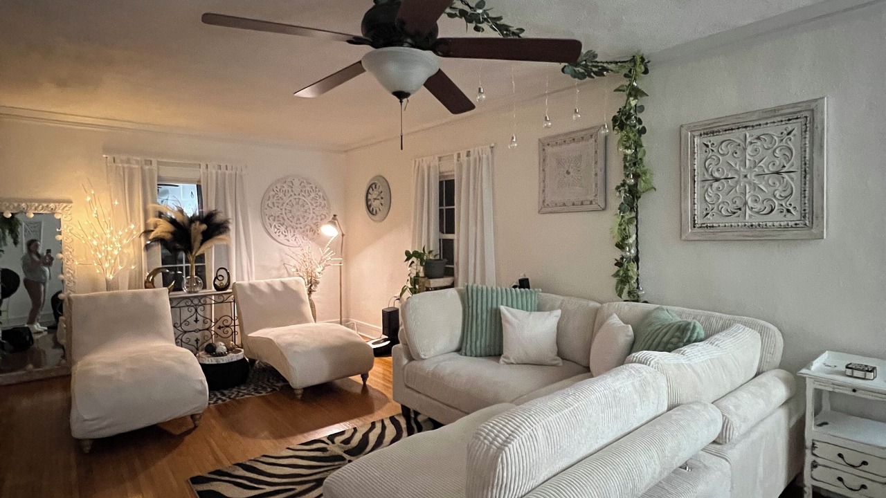 Photo of Livingroom in Cabool