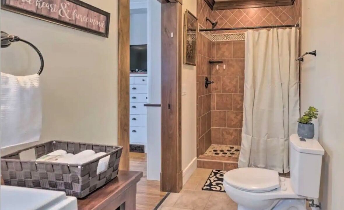 Photo of Bathroom in Cabool