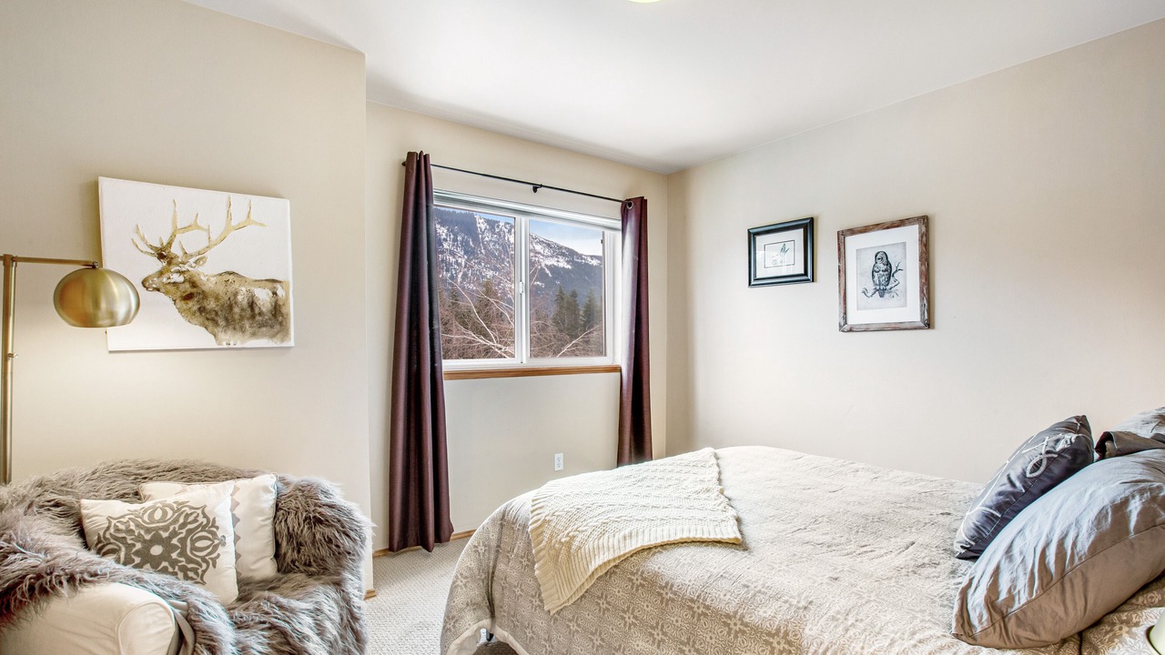 Photo of Bedroom in Hyak