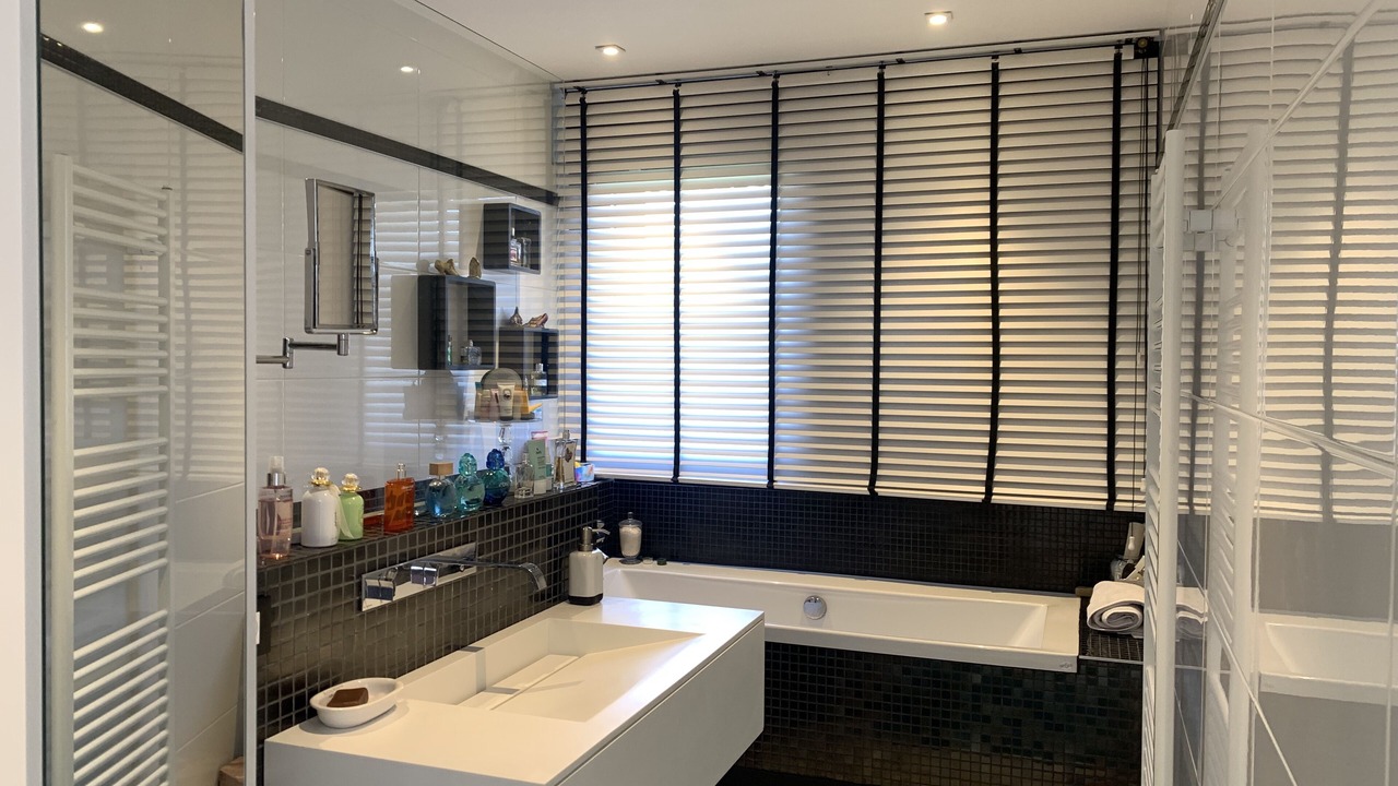 Photo of Bathroom in Ennetieres-en-Weppes