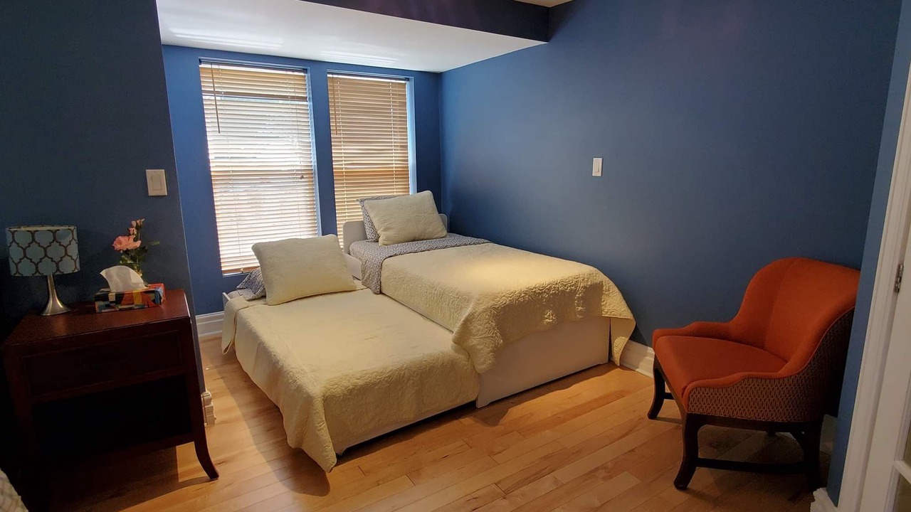 Photo of Bedroom in Downtown Niagara Falls