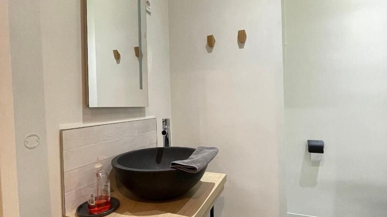 Photo of Bathroom in Montrouge