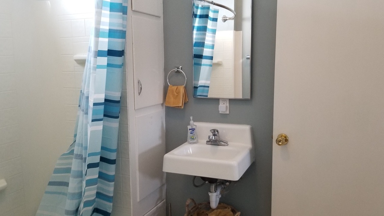 Photo of Bathroom in Grangeville