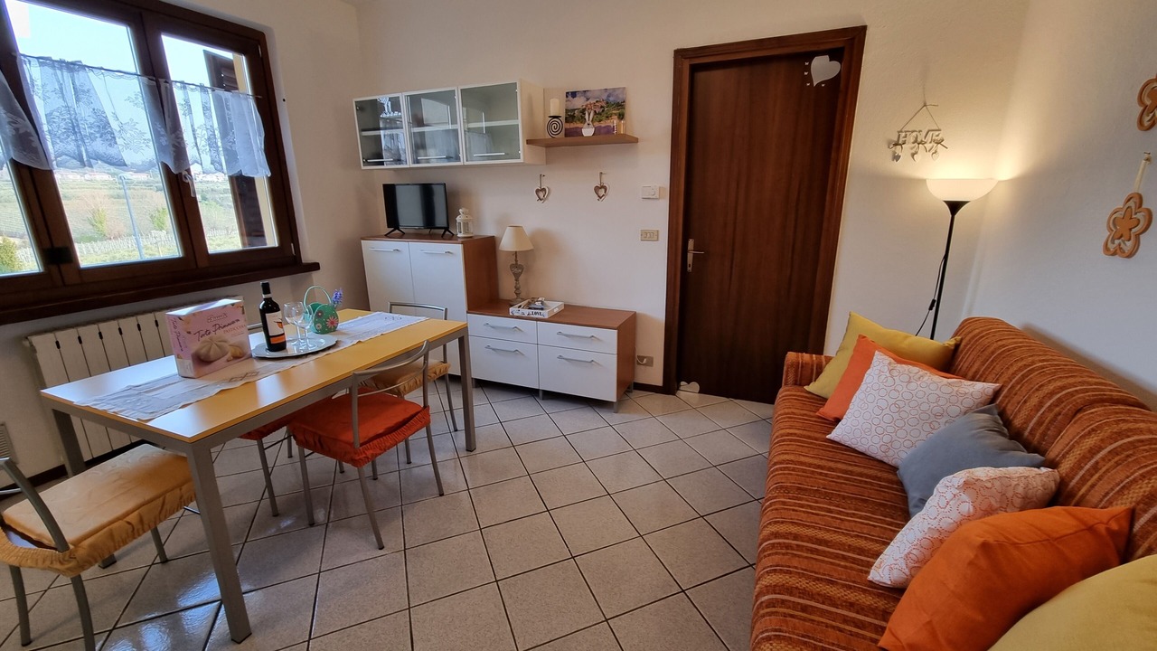 Photo of Livingroom in Calmasino