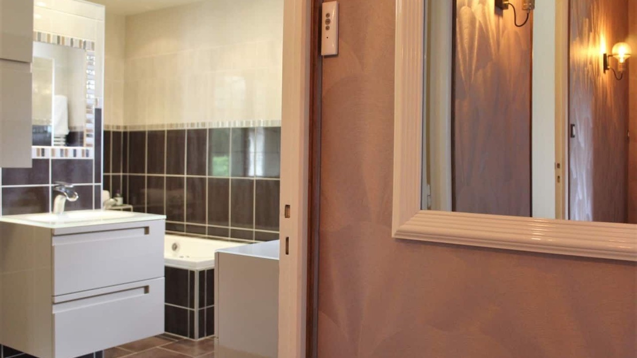 Photo of Bathroom in Cormeray