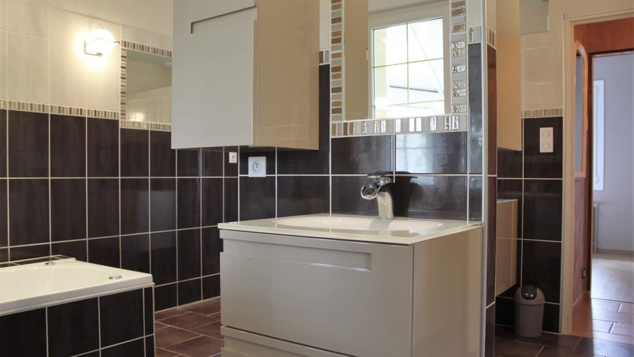Photo of Bathroom in Cormeray