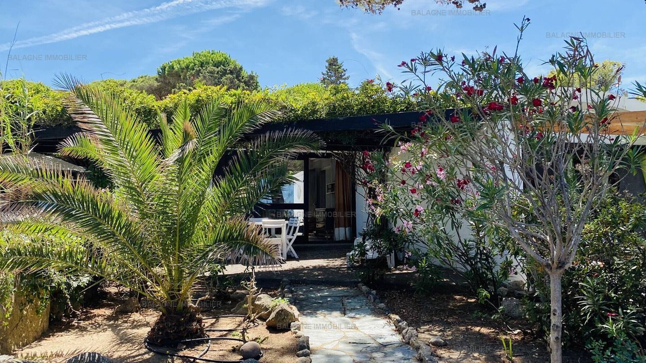 Photo of Patio Balcony in Marine de Saint Ambroggio